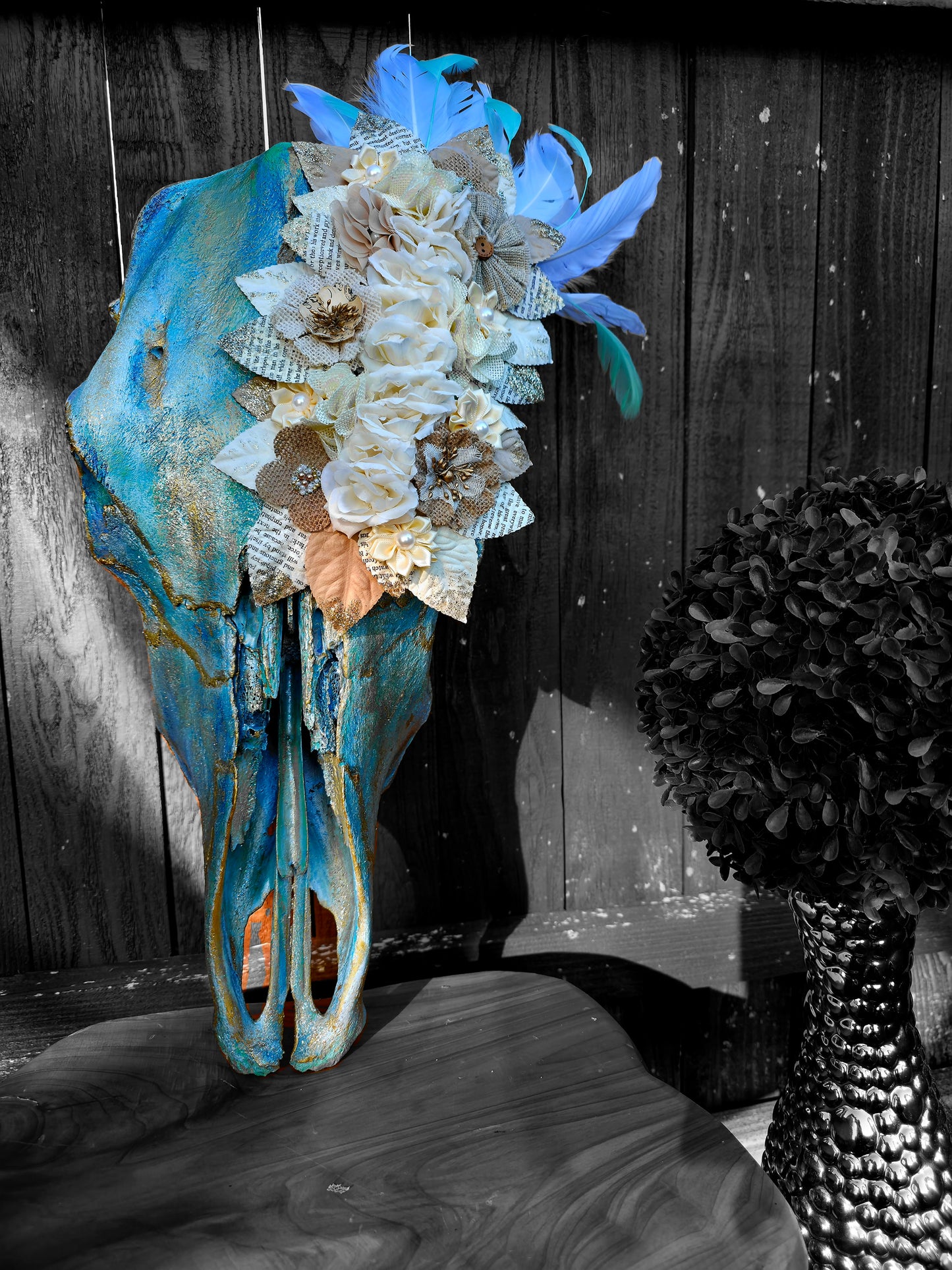 ✨ Hand-Painted & Bedazzled Authentic Cow Skull Wall Decor ✨