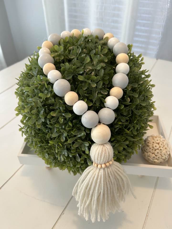 Wood Beads Loop